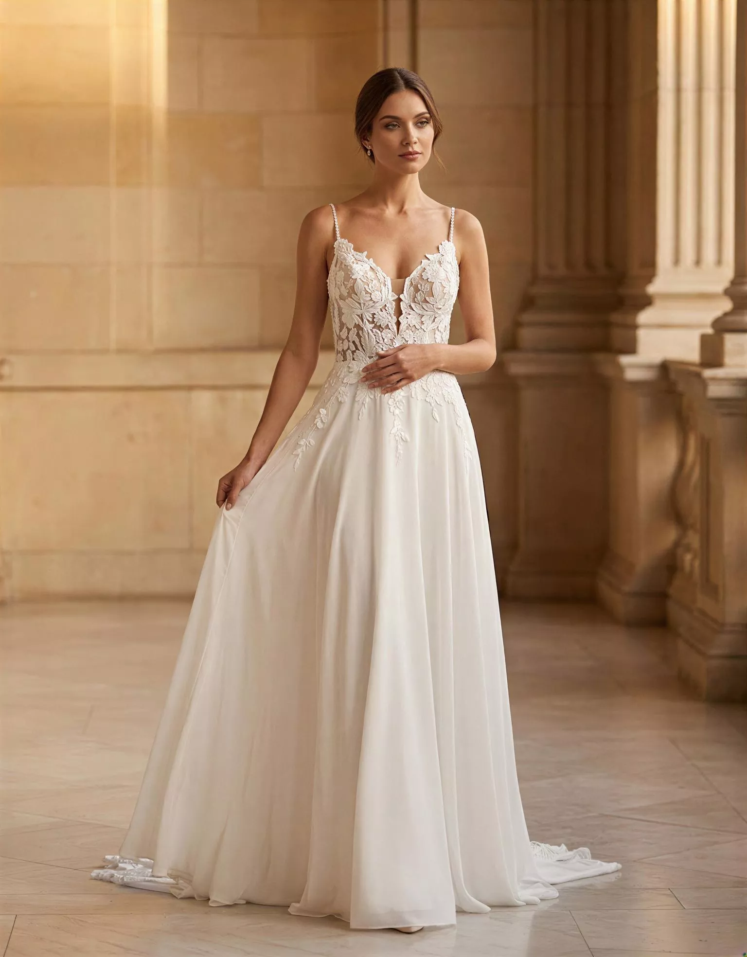 vestido-novia-jaelys-outletnupcial-atelierdebodas