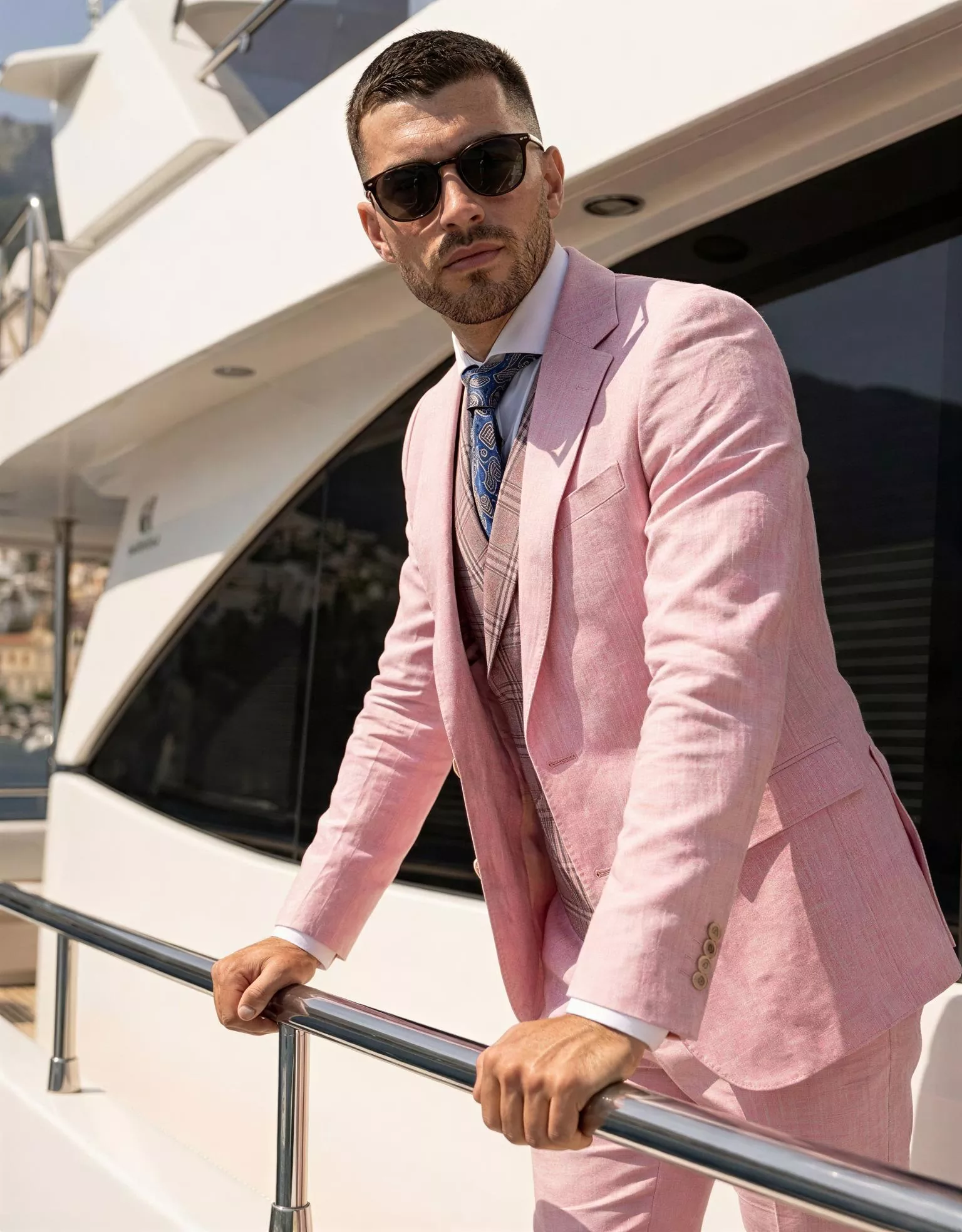 traje-novio-montiel-outletnupcial-editorial-atelierdebodas