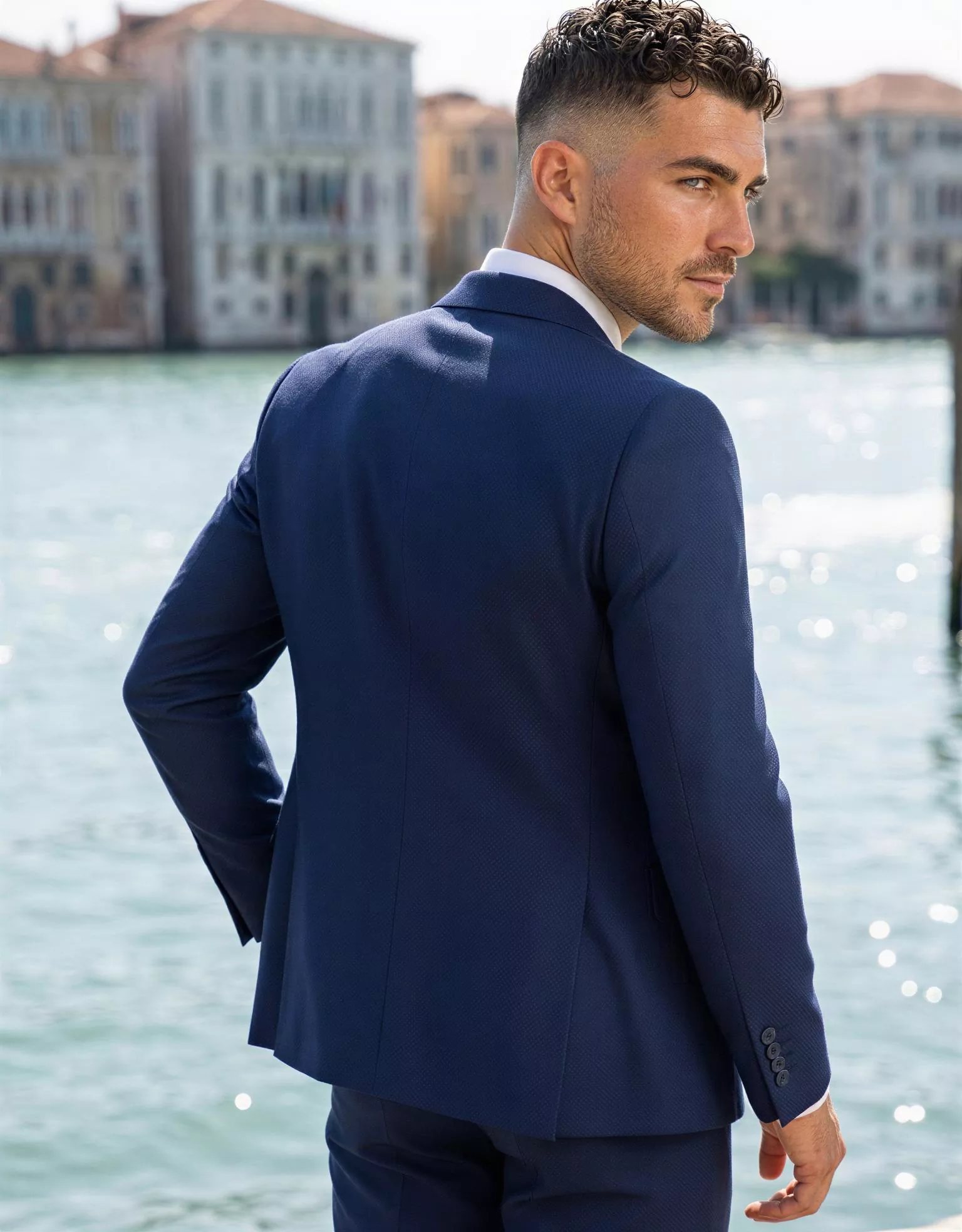 traje-novio-sogno-outletnupcial-atelierdebodas