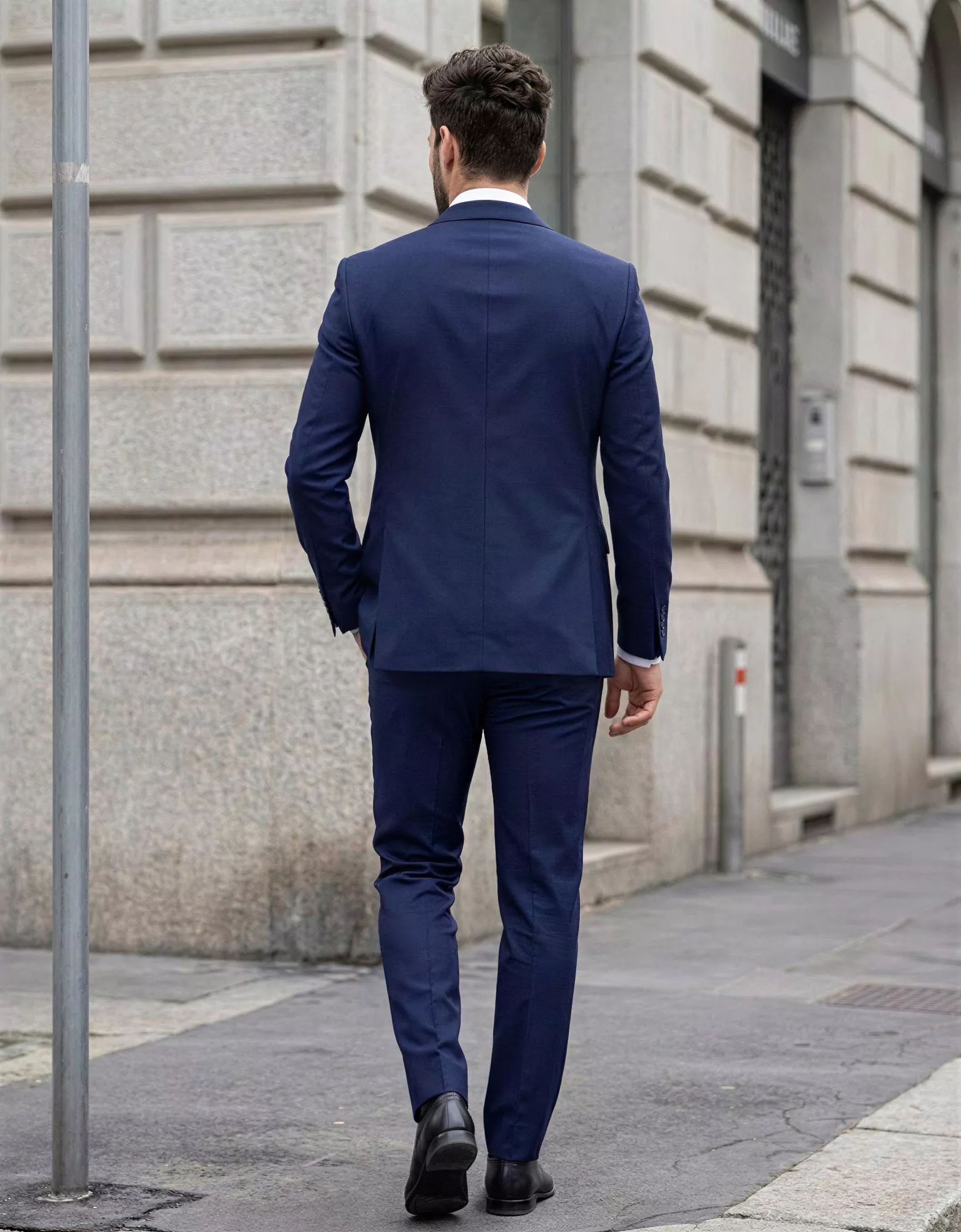 traje-novio-sovrano-outletnupcial-atelierdebodas