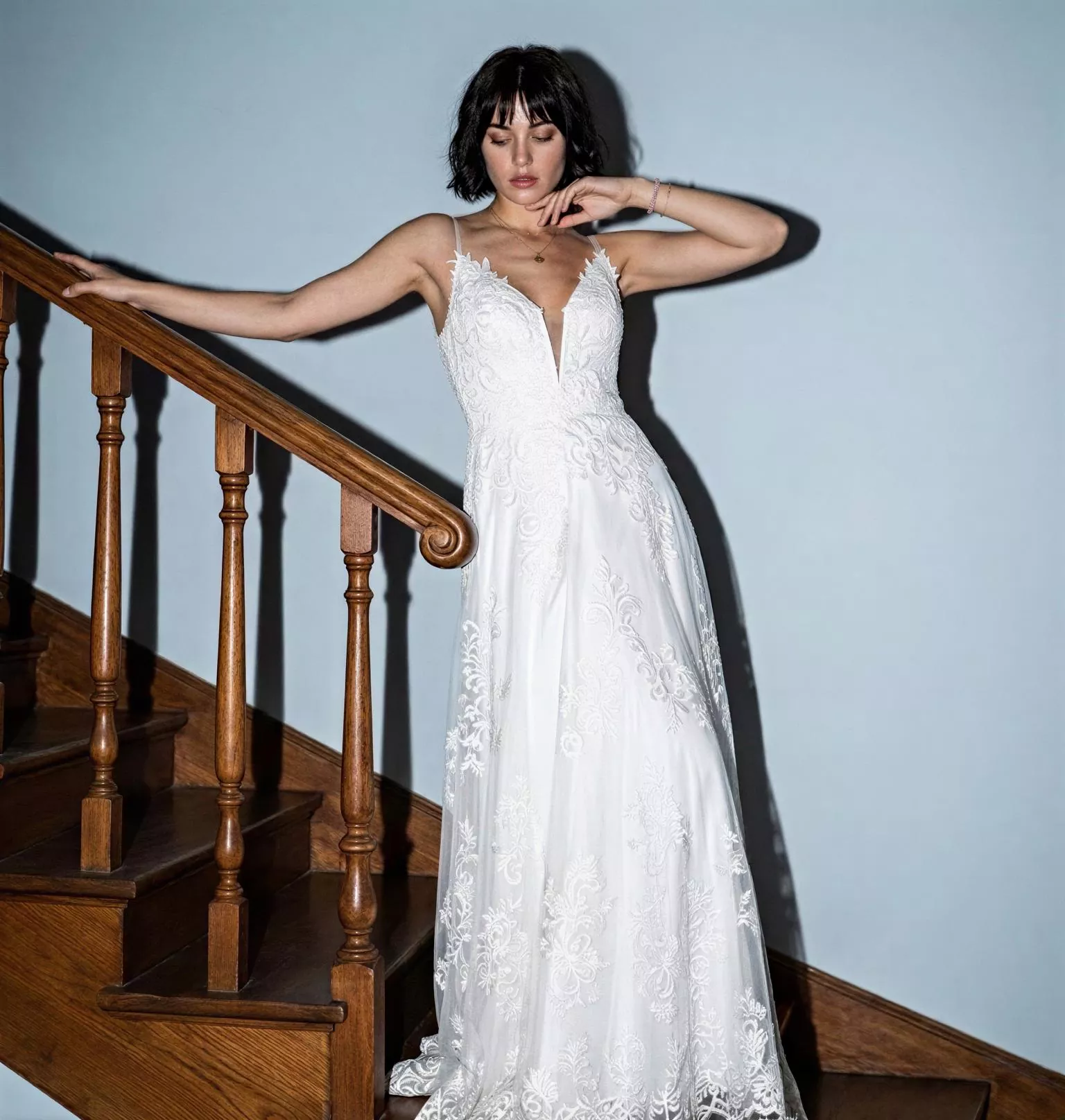 vestido-novia-fenicia-outletnupcial-encaje-escoteenv-espaldaenv-editorial-atelierdebodas