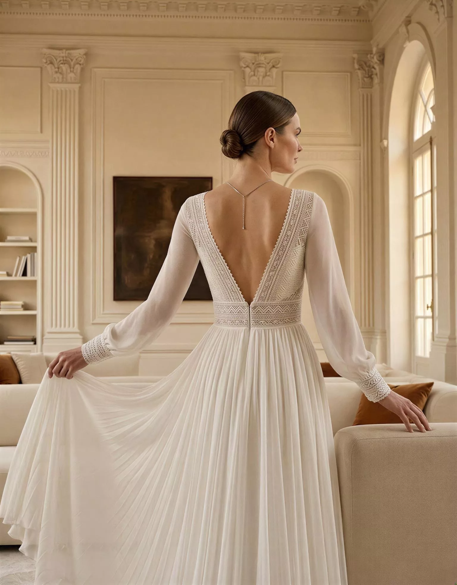 vestido-novia-qilara-outletnupcial-encaje-escoteenv-espaldaenv-atelierdebodas