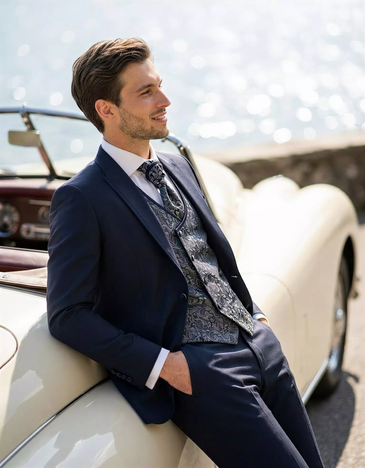 traje-novio-habana-outletnupcial-editorial-atelierdebodas