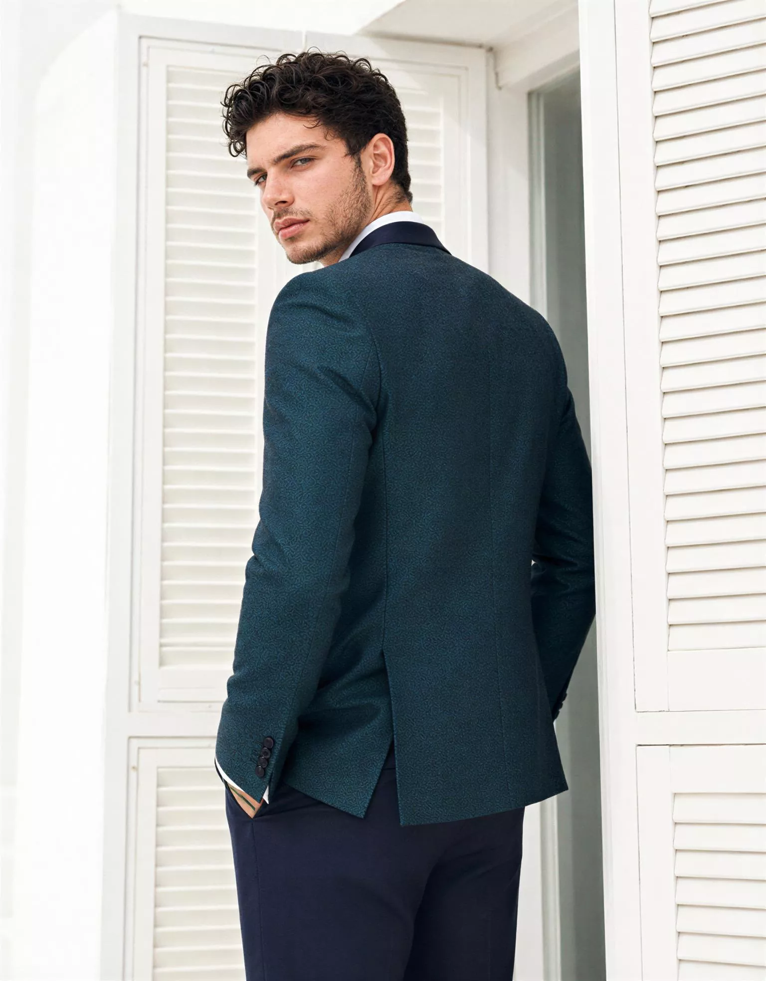 traje-novio-ronel-outletnupcial-atelierdebodas