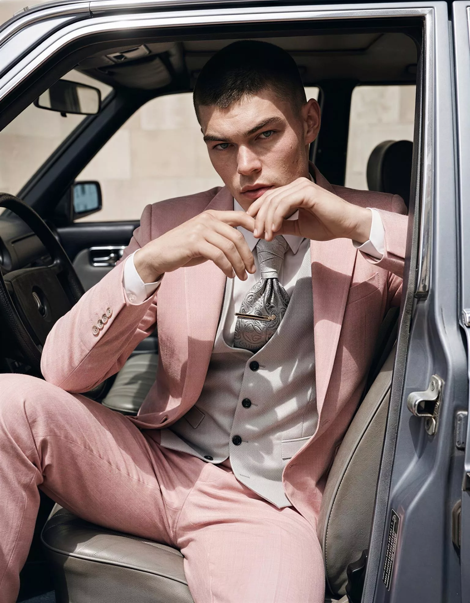 traje-novio-william-outletnupcial-detalle-atelierdebodas