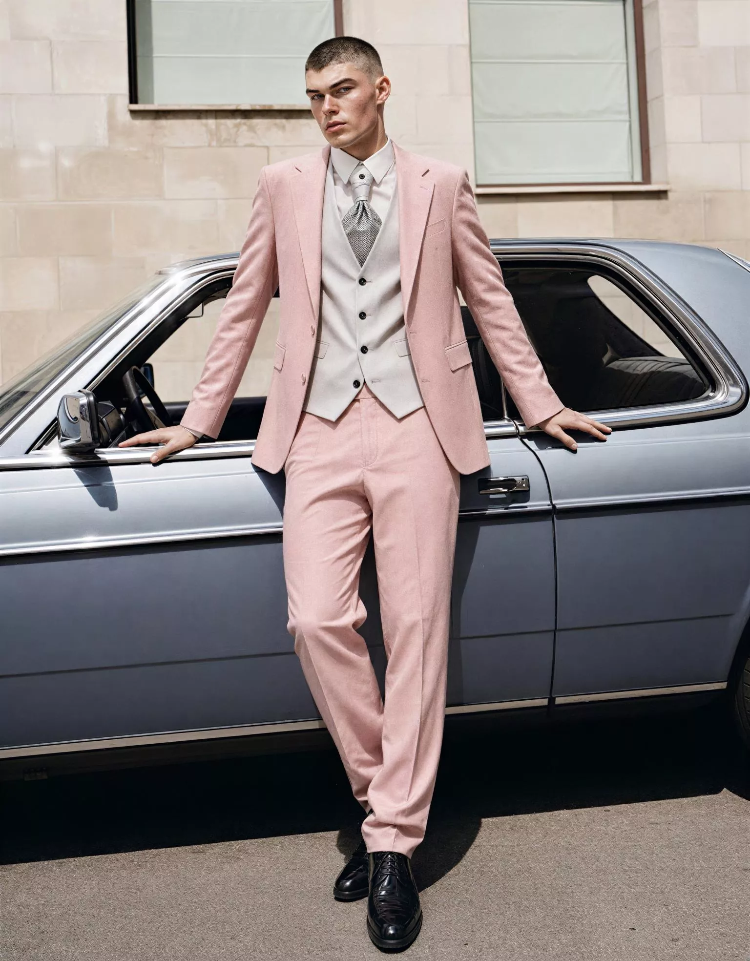 traje-novio-william-outletnupcial-frente-atelierdebodas