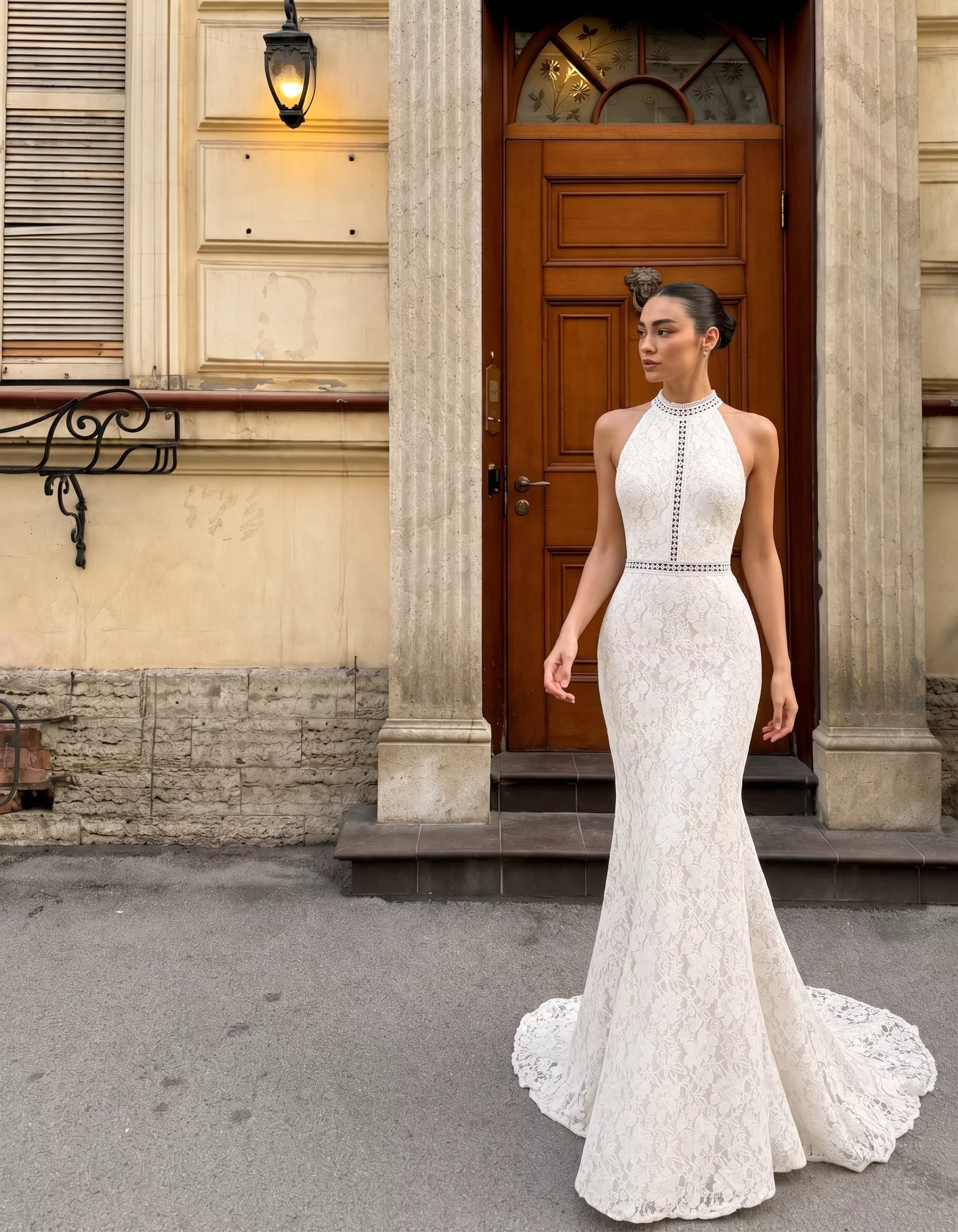 vestido-novia-alma-outletnupcial-encaje-escoteilusión-espaldaabierta-frente-atelierdebodas