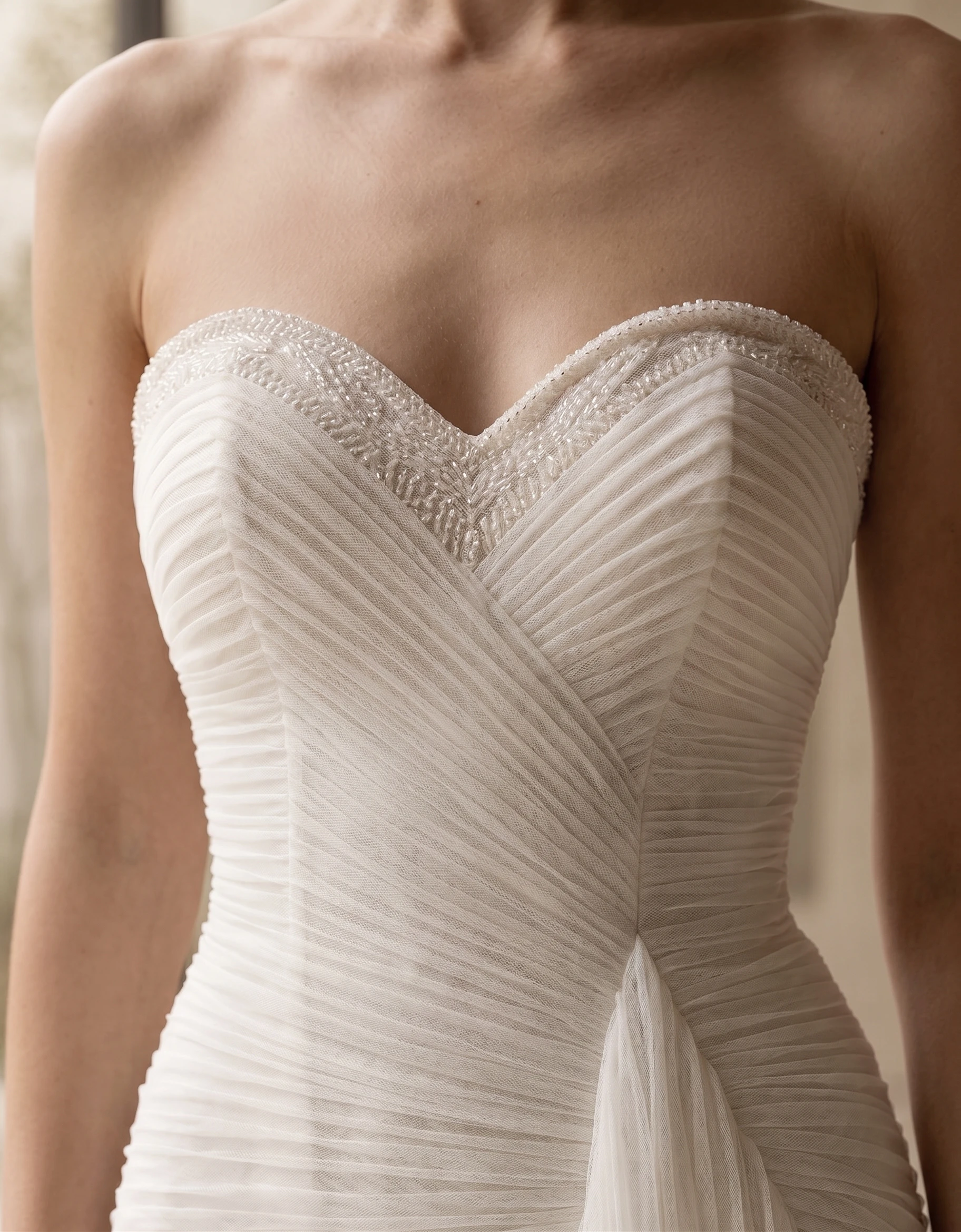 vestido-novia-arboleda-drapeado-escotecorazon-espaldacorazon-detalle-outletnupcial