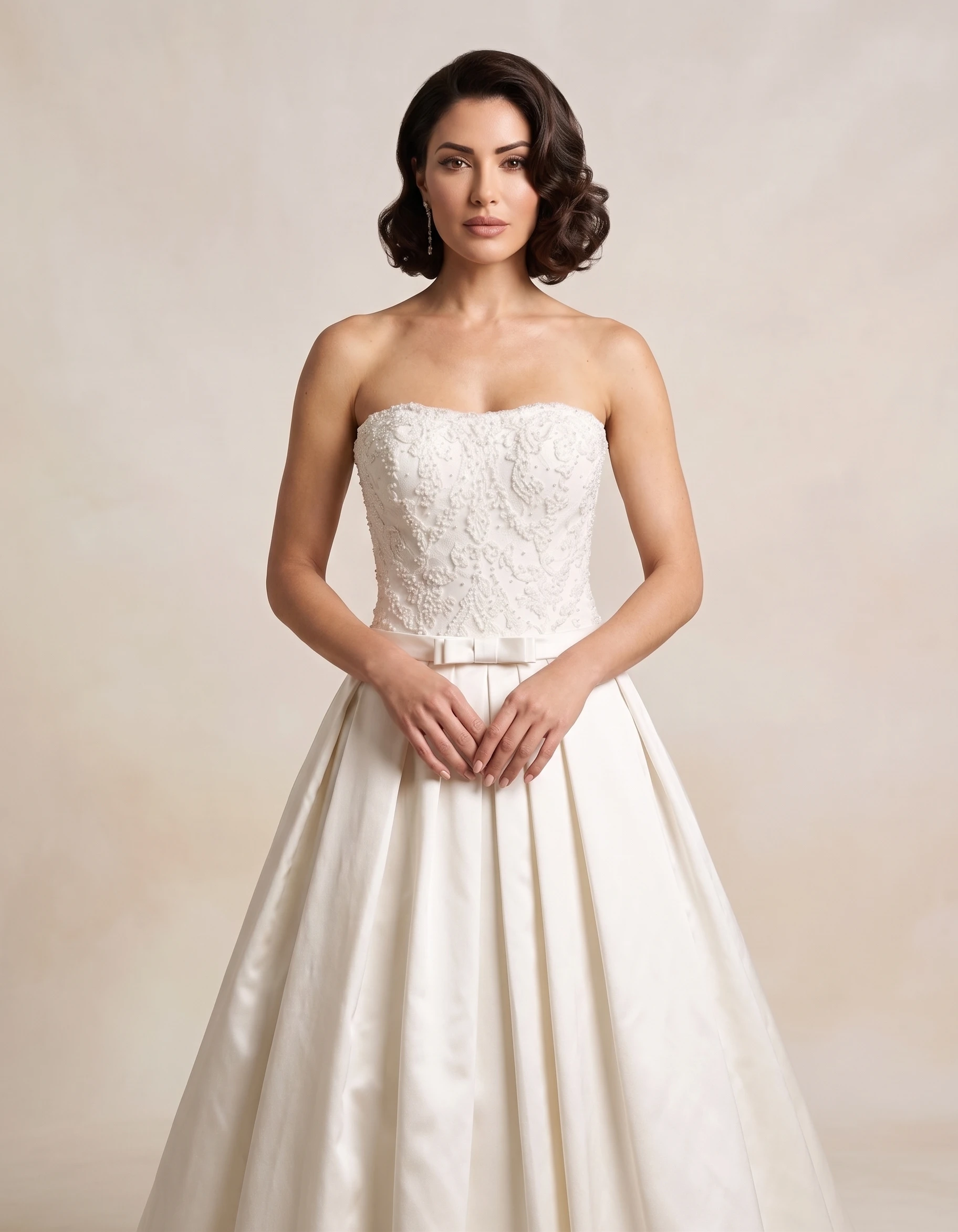 vestido-novia-baku-encaje-escotecorazon-espaldacorazon-frente-outletnupcial