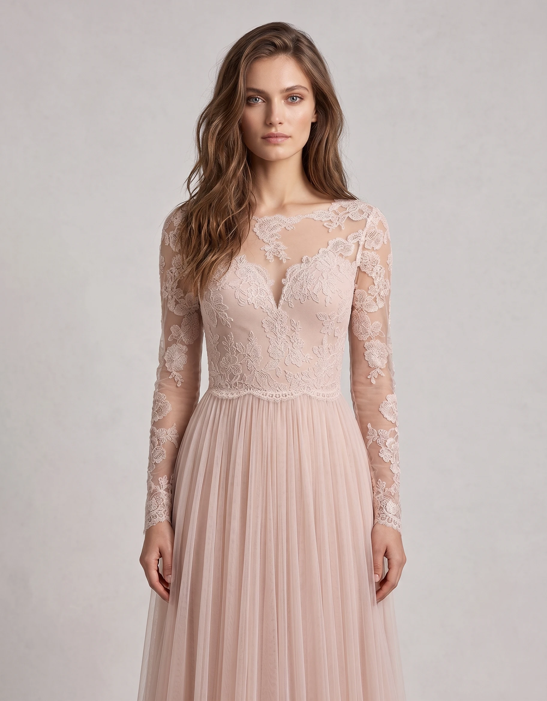 vestido-novia-oriol-encaje-escoteilusion-espaldailusion-frente-outletnupcial